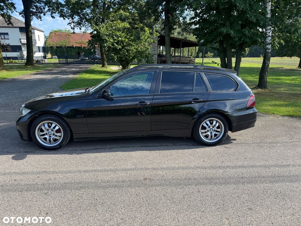 BMW Seria 3 320d - 10