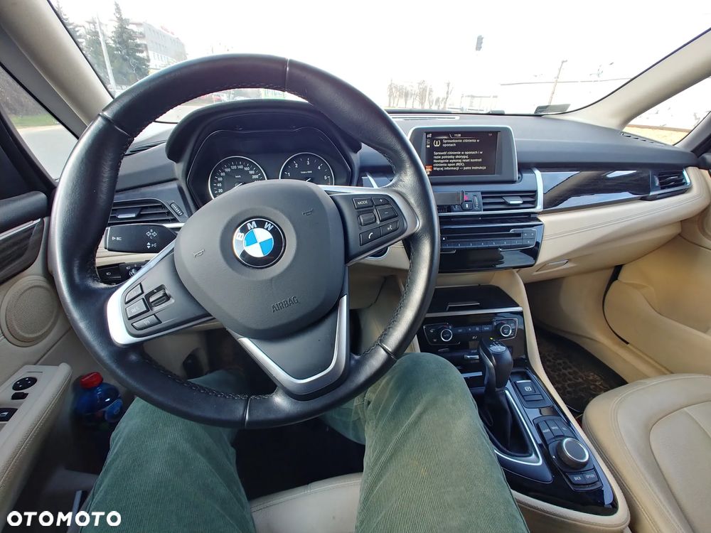 BMW Seria 2 220d Luxury Line - 2