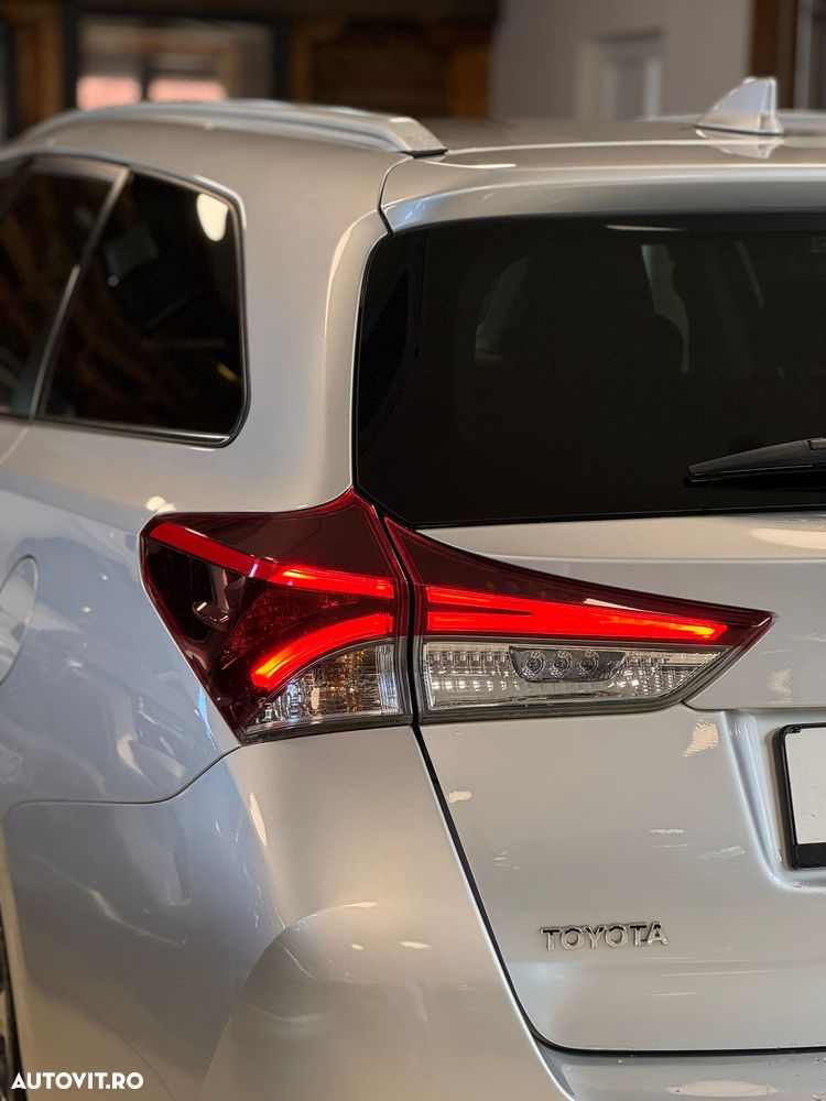 Toyota Auris 1.8 VVT-i Automatik Edition - 25