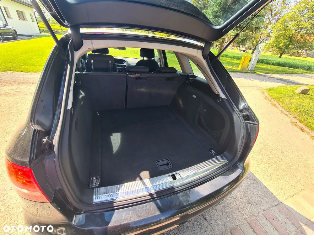 Audi A4 Avant - 11