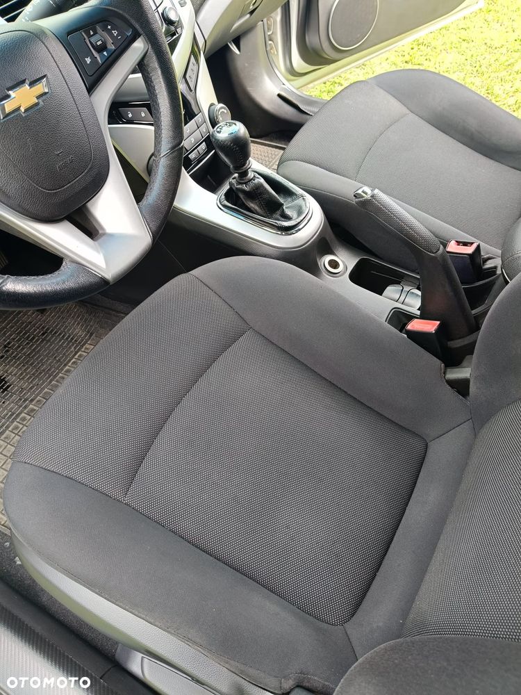 Chevrolet Cruze 1.8 LT+ - 15