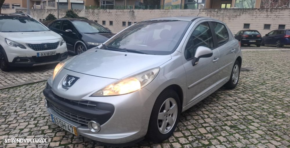 Peugeot 207 1.4 16V Open - 1