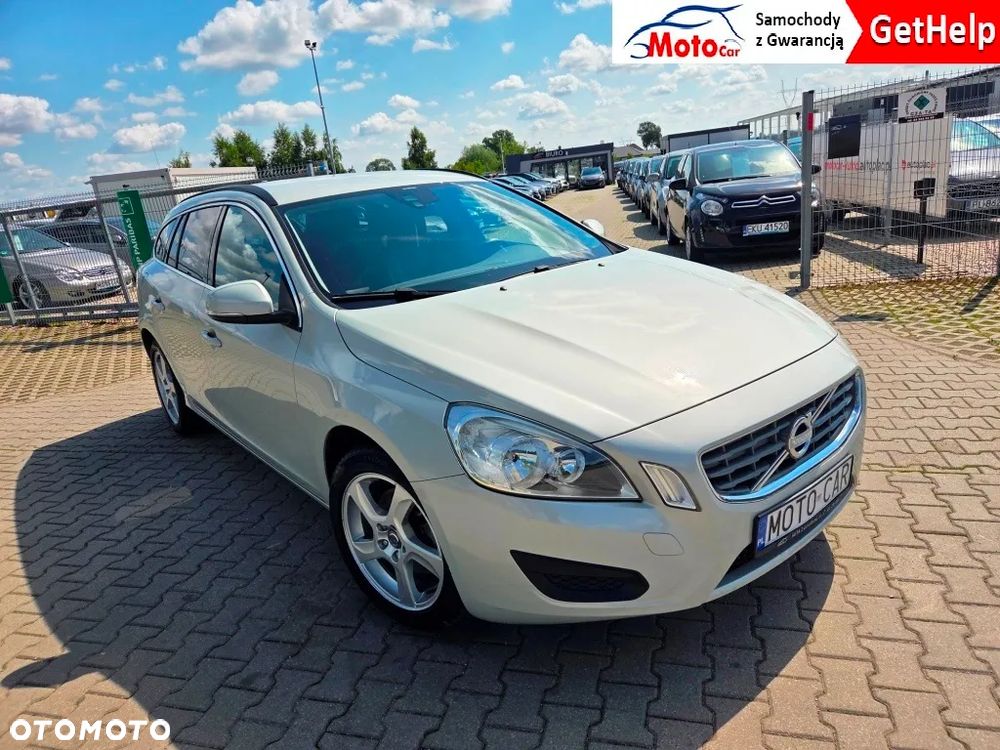 Volvo V60 D2 Momentum - 1