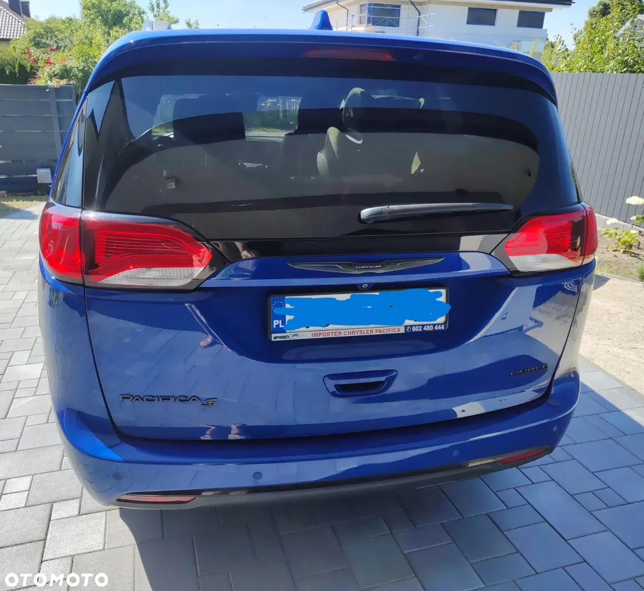 Chrysler Pacifica - 10