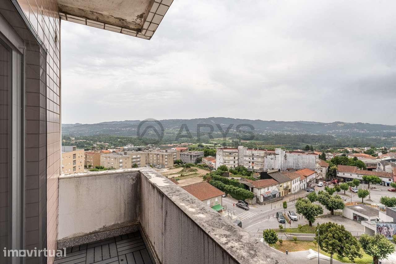 Apartamento T2 Remodelado | Último Piso | Garagem Fechada para 2 Ca... - Grande imagem: 3/31