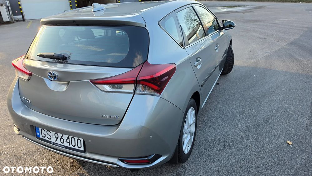 Toyota Auris Hybrid 135 Premium - 9