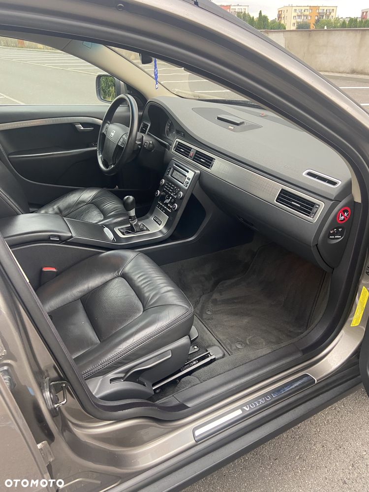 Volvo XC 70 D5 AWD Summum - 28