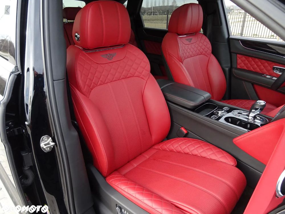 Bentley Bentayga W12 - 31