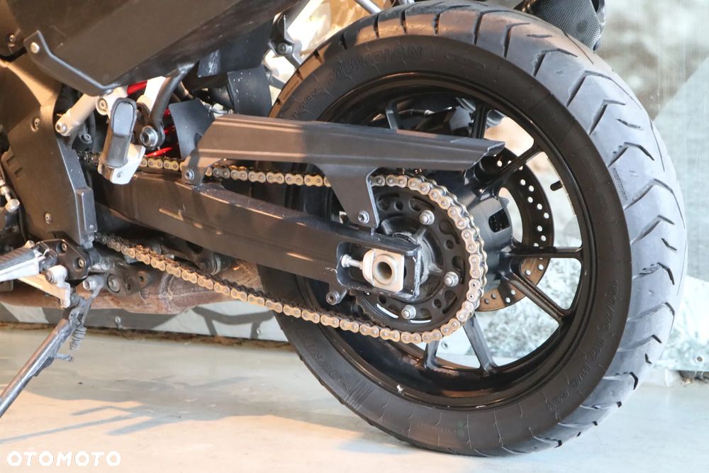 Suzuki V-STROM - 9