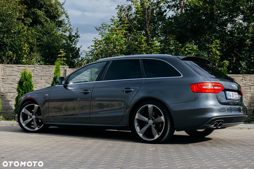 Audi A4 Avant 2.0 TDI DPF quattro S tronic S line Sportpaket - 4