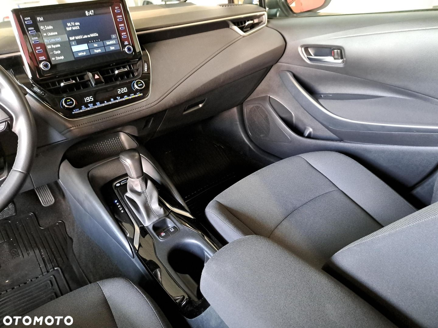 Toyota Corolla - 25