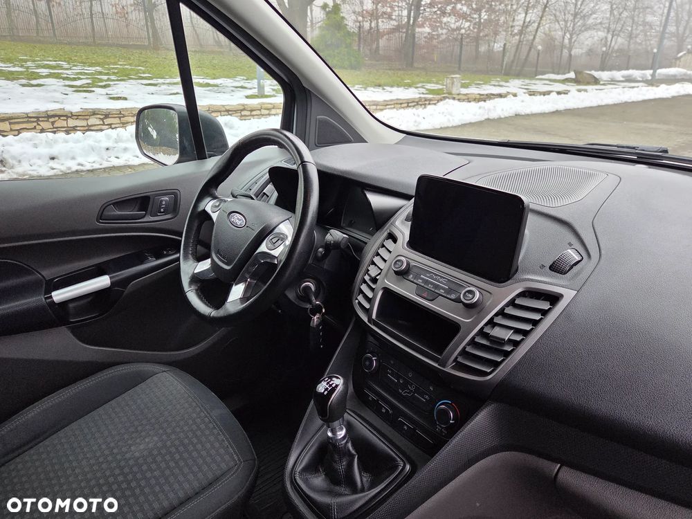 Ford Transit Connect - 18