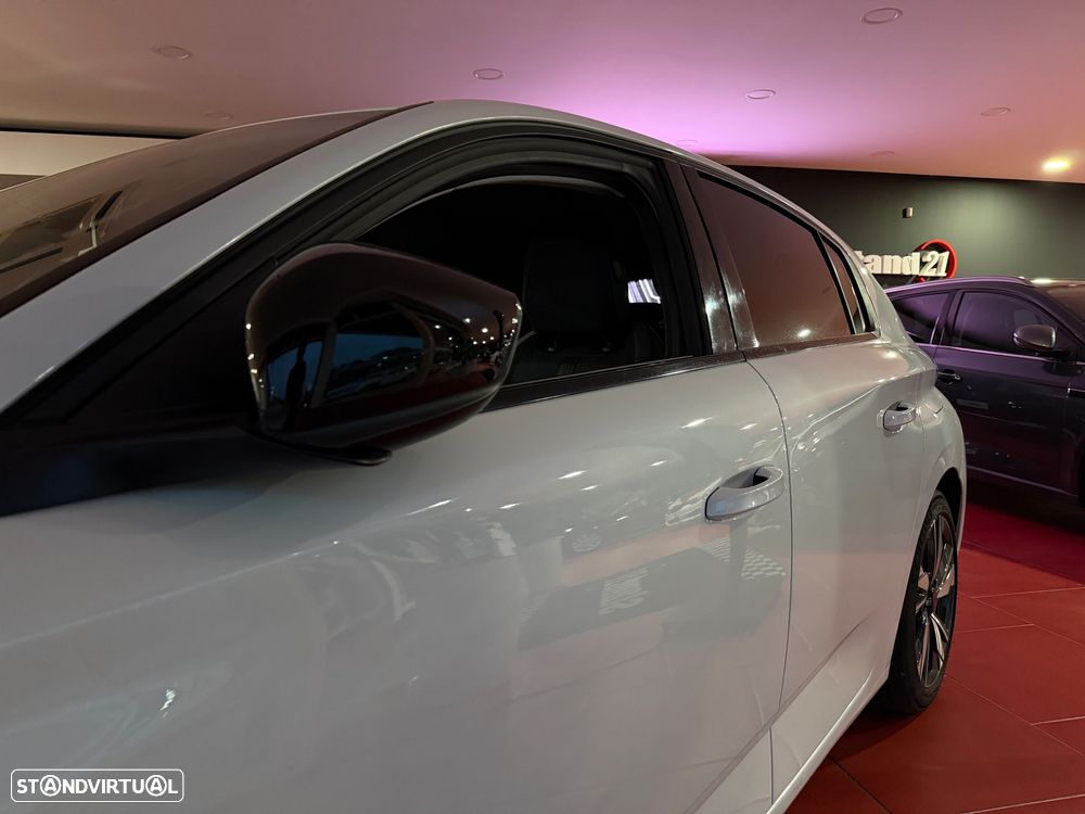 Peugeot 308 1.6 Hybrid Allure Pack e-EAT8 - 22