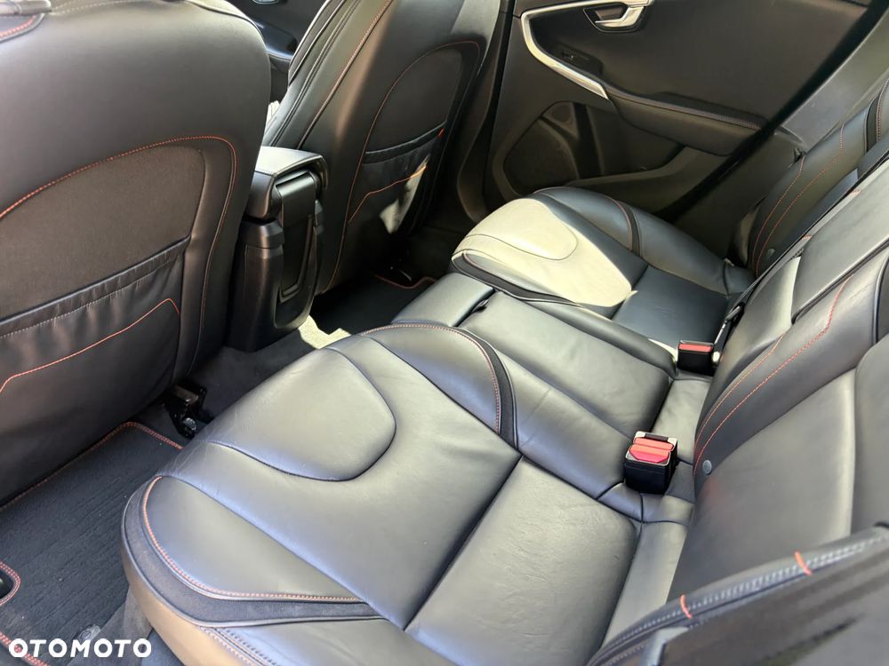 Volvo V40 D2 Drive-E Ocean Race - 28