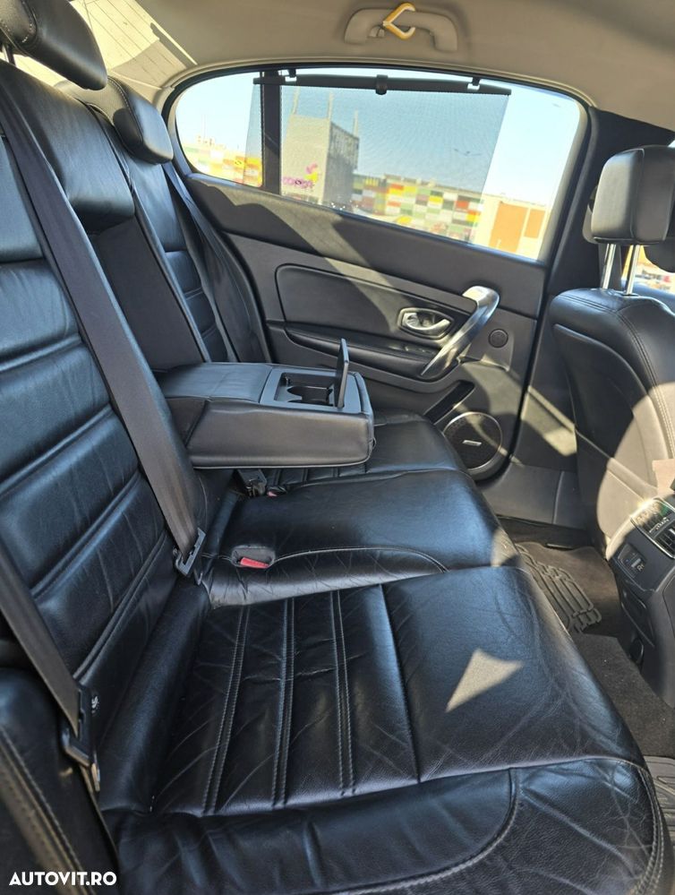 Renault Latitude 2.0 dCi Initiale - 7