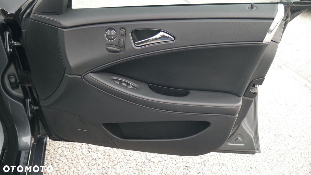 Mercedes-Benz CLS - 19