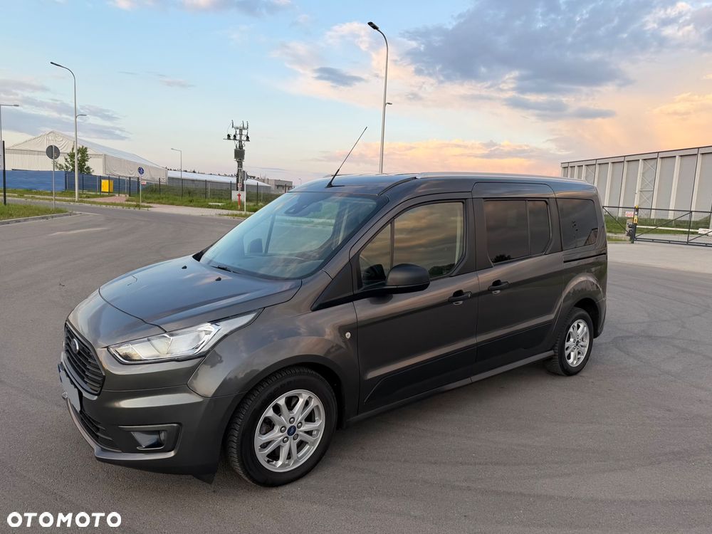Ford Tourneo Connect Grand - 28
