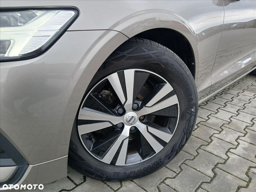 Volvo V60 D3 Momentum Pro - 28