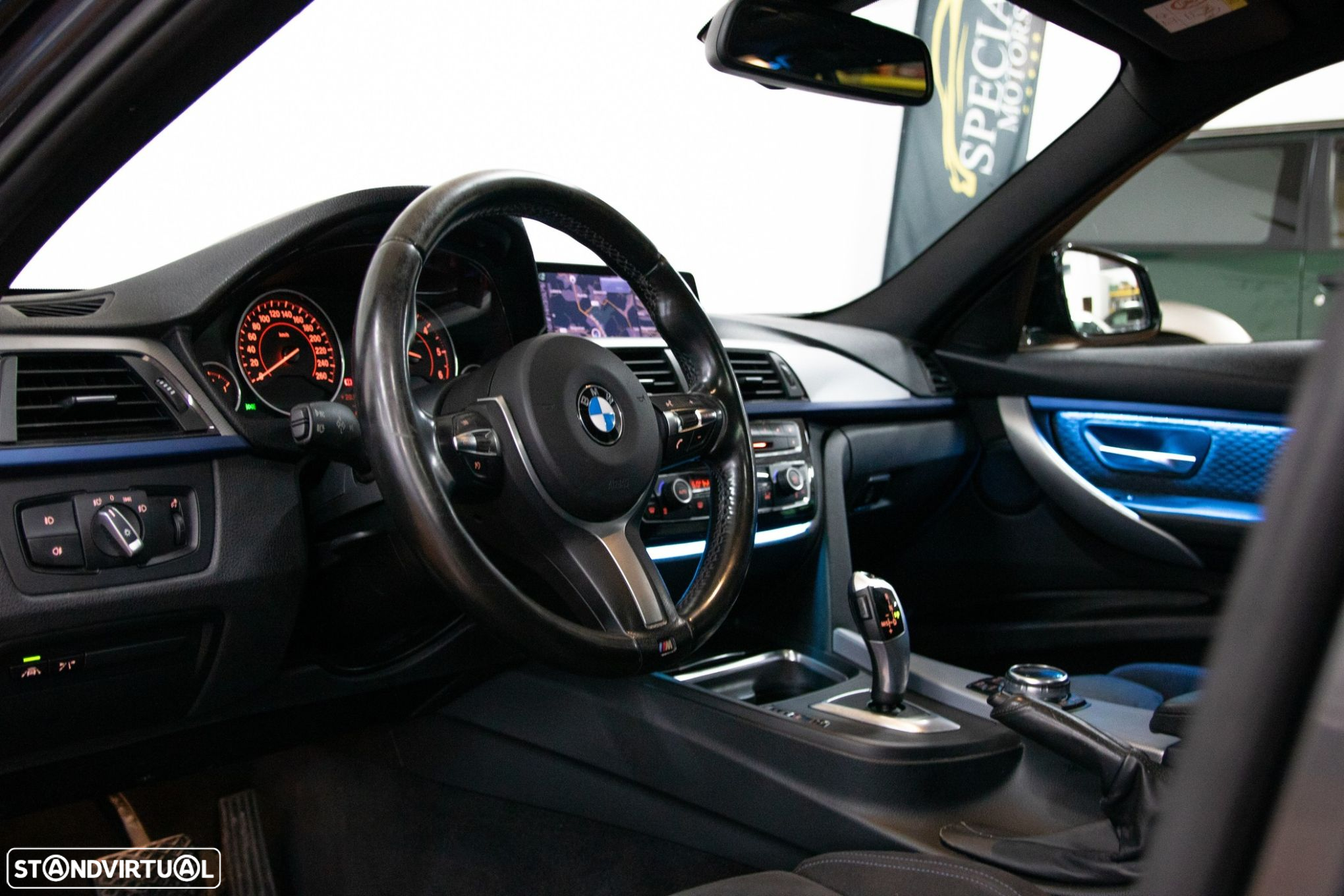 BMW 320 d Touring Auto Pack M - 4