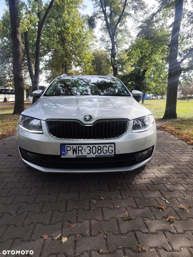 Skoda Octavia 1.6 TDI Elegance DSG - 11