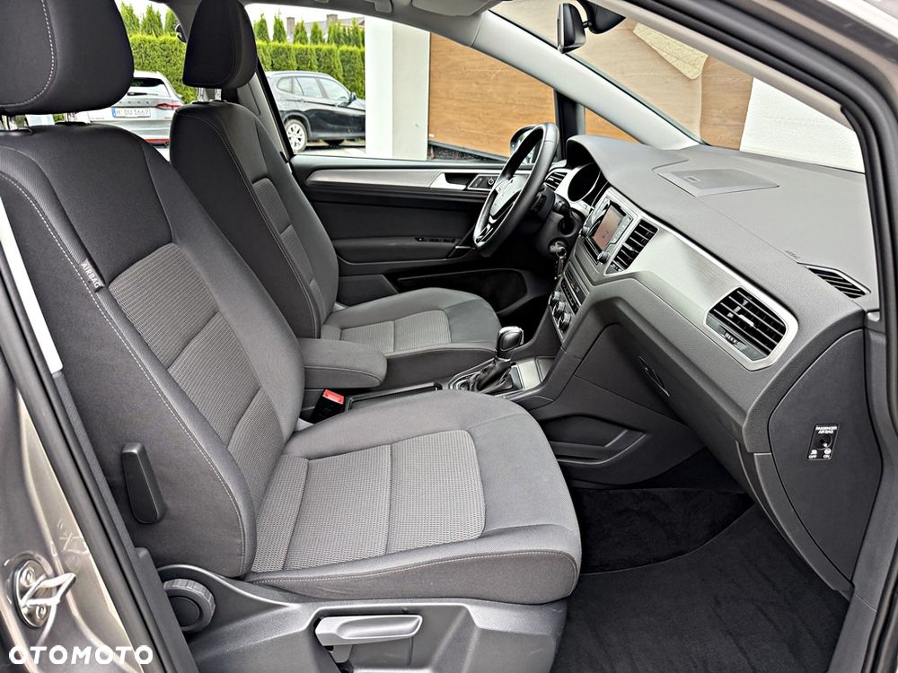 Volkswagen Golf 1.4 TSI BMT Comfortline DSG - 25