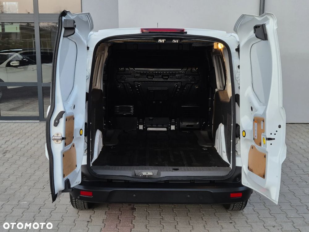 Ford Transit Connect - 15