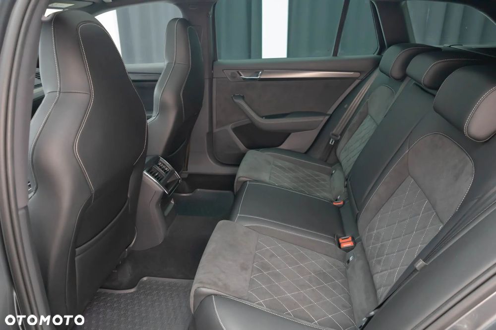 Skoda Superb 1.4 TSI Plug-In Hybrid Sportline DSG - 38