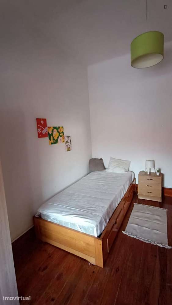 Quarto - localizado em Conchada Coimbra - Grande imagem: 3/15