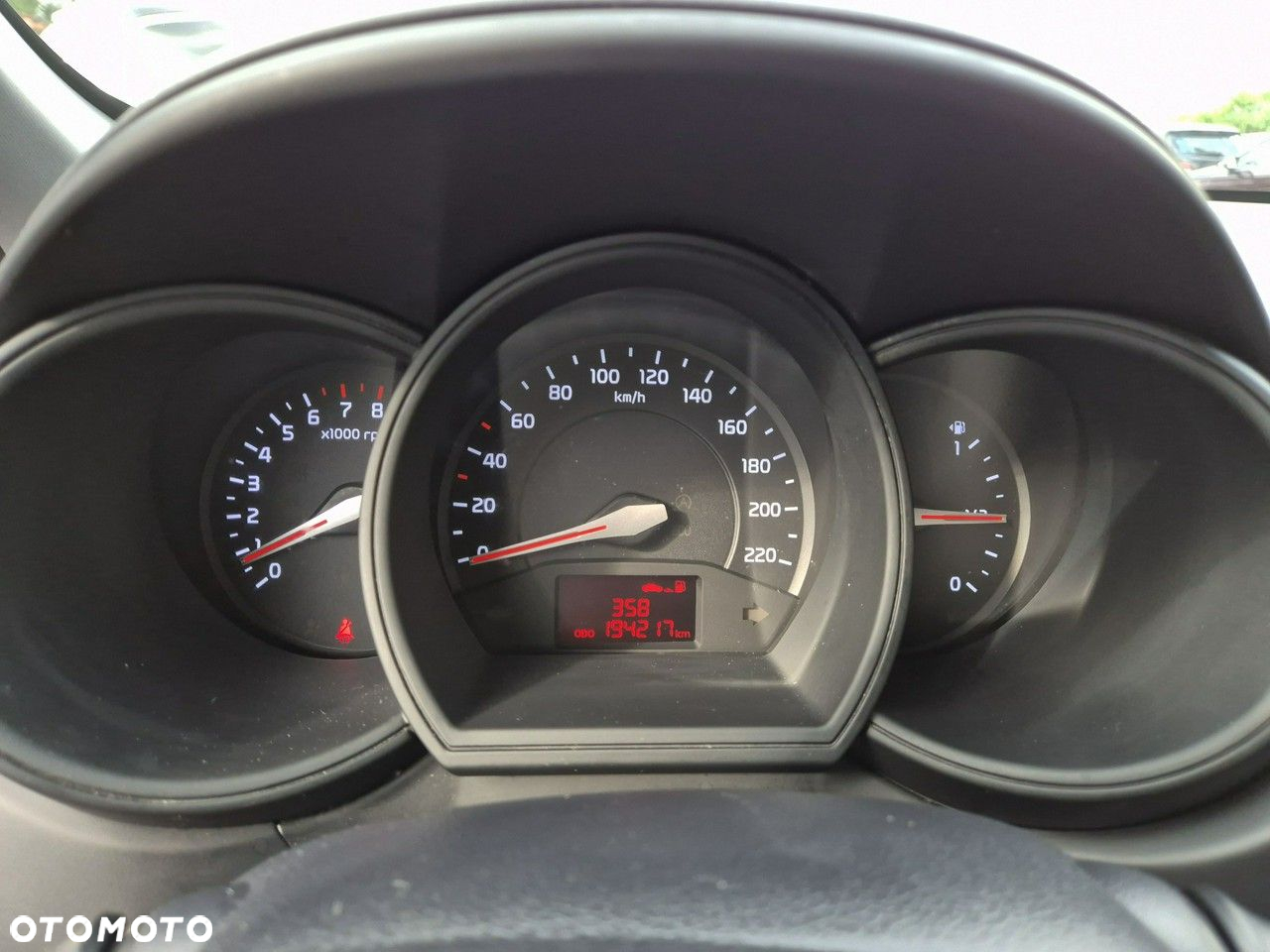 Kia Rio - 16