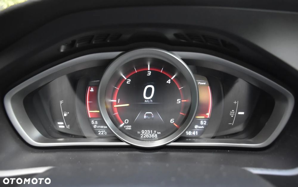 Volvo V40 D2 Drive-E Summum - 23