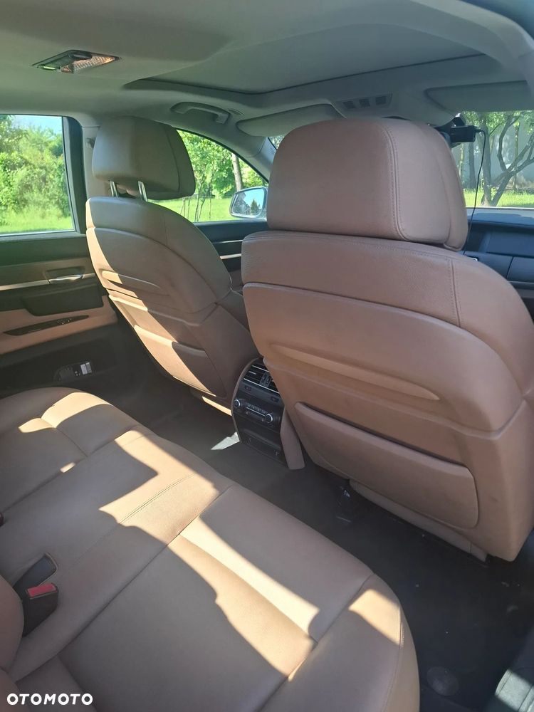 BMW Seria 7 730d Blue Performance - 12
