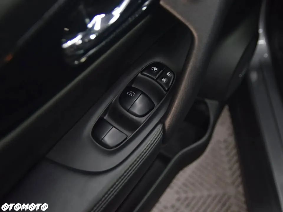 Nissan X-Trail 1.7 dCi N-Connecta 2WD - 11