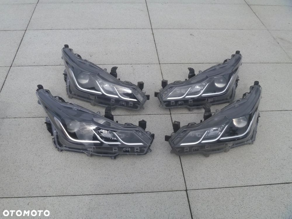 TOYOTA COROLLA E21 SEDAN ZDERZAK TYLNY ORYGINAŁ BEZ PDC - 7