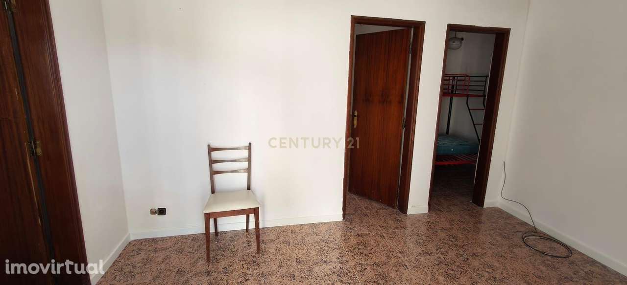 Moradia T1 + 1 em Fanhais - Nazaré - Grande imagem: 4/11