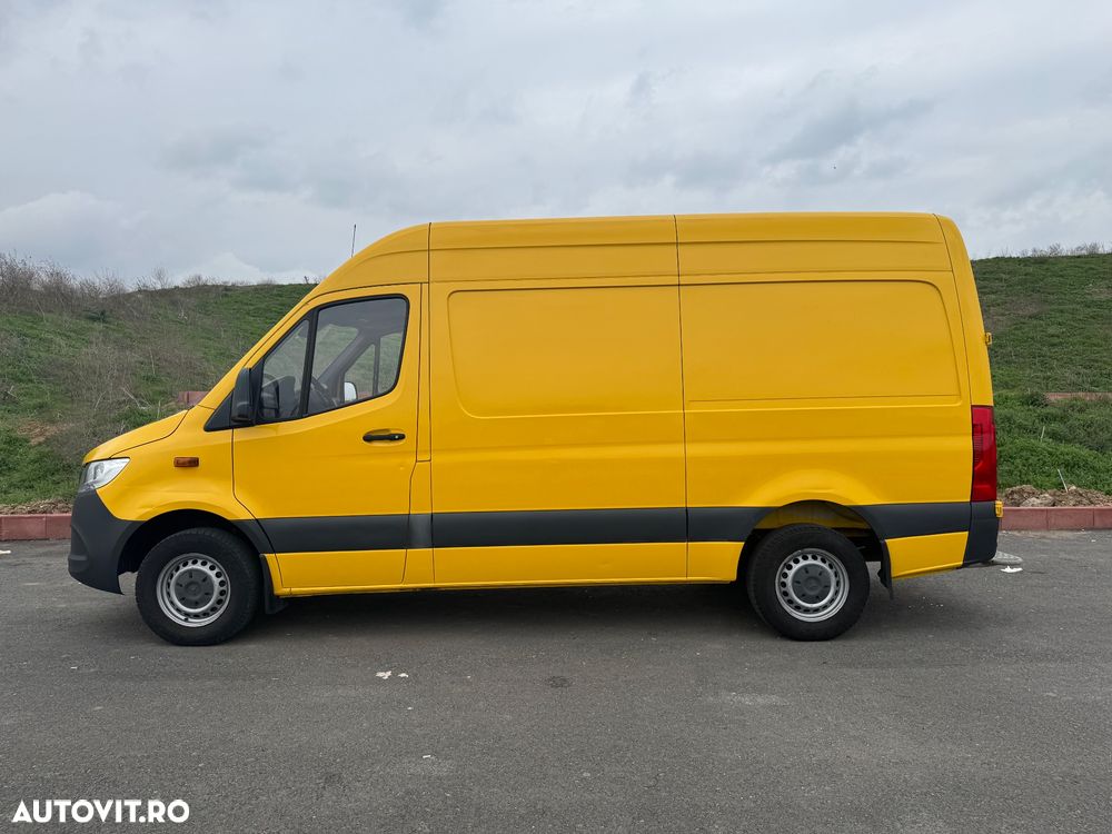 Mercedes-Benz Sprinter - 9