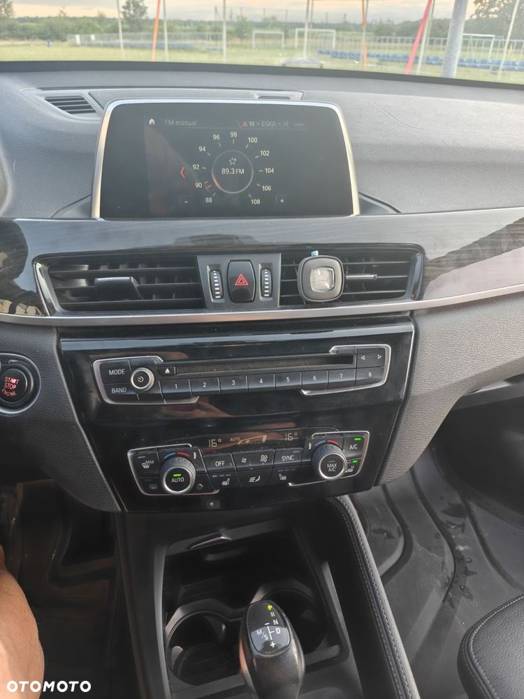 BMW X1 xDrive28i Sport Line - 12