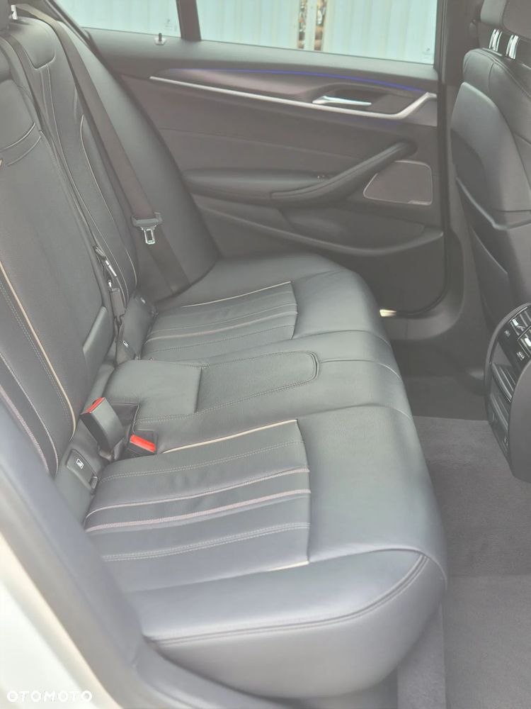 BMW Seria 5 520d MHEV M Sport sport - 8