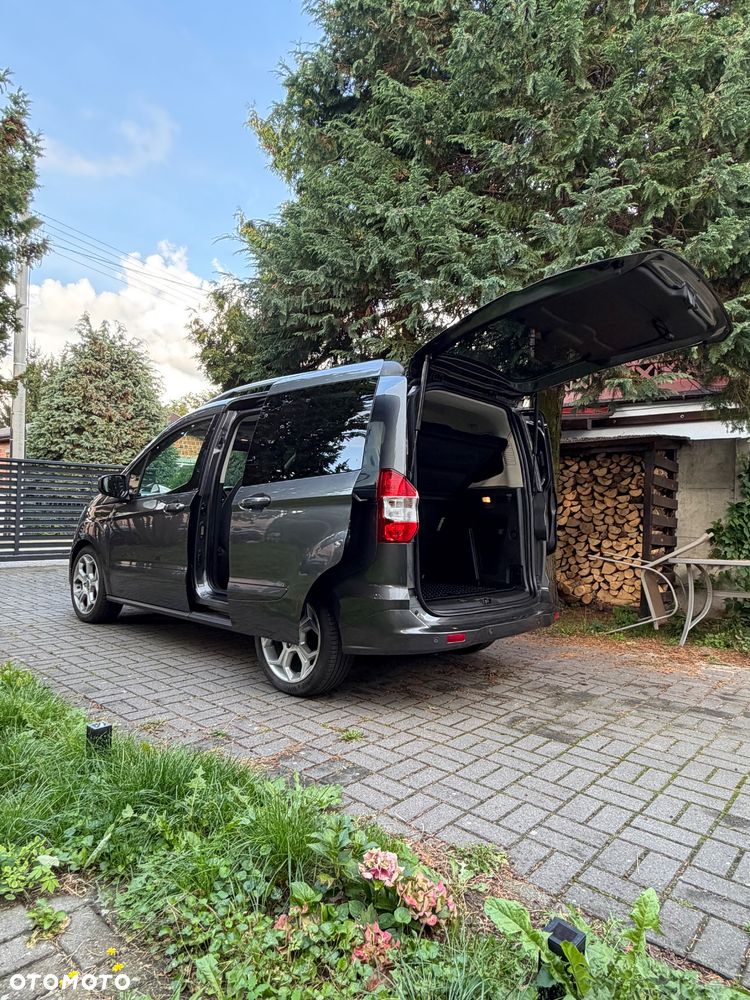 Ford Tourneo Courier 1.0 EcoBoost Titanium - 10