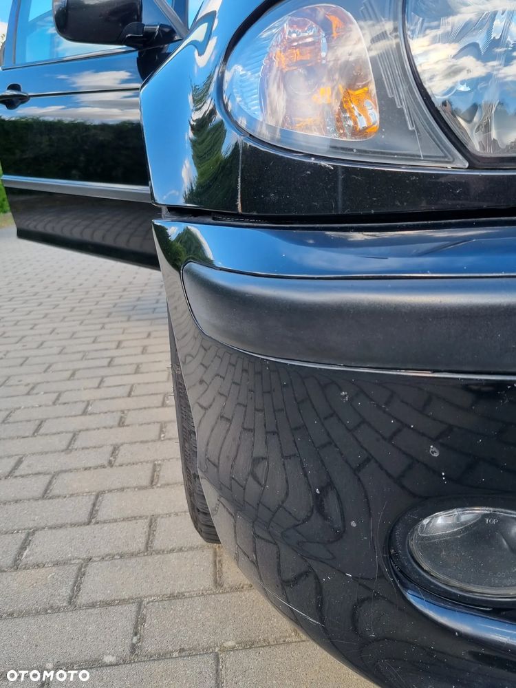 BMW Seria 3 330i - 23