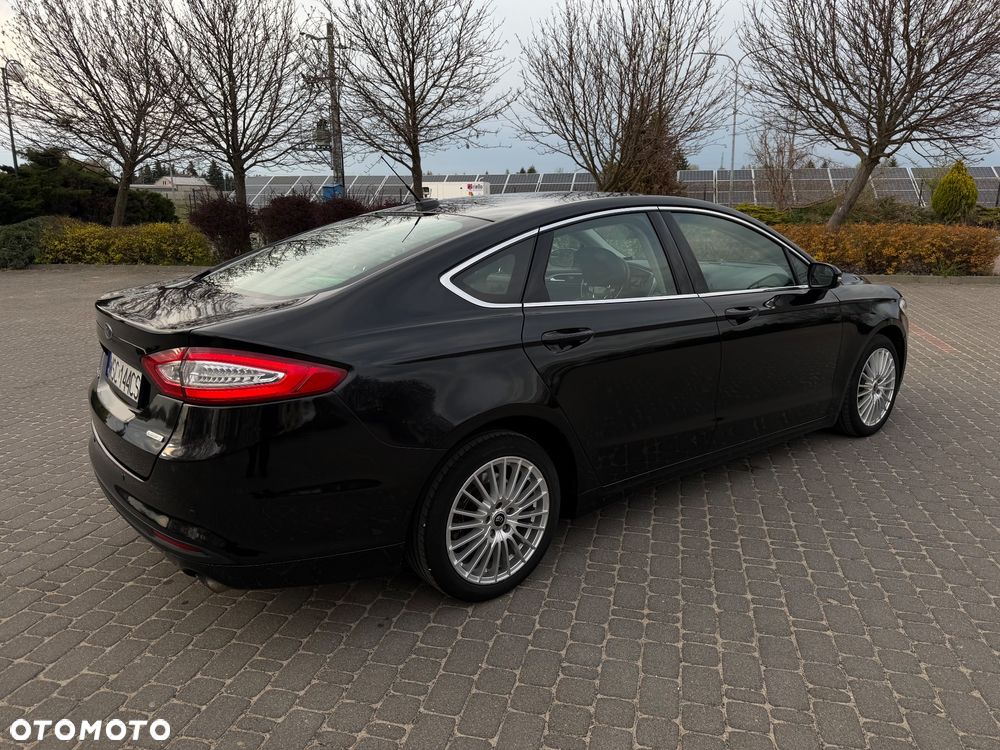 Ford Fusion - 15