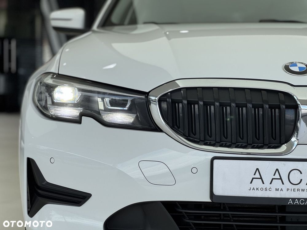 BMW Seria 3 320d xDrive MHEV Advantage - 40
