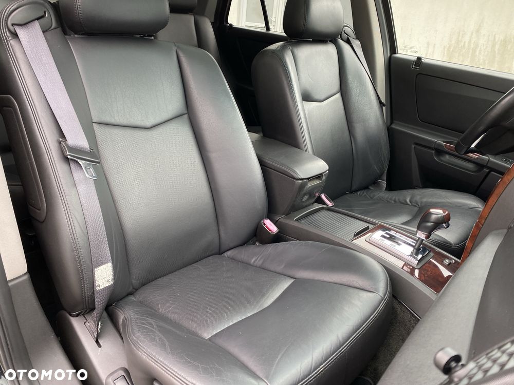 Cadillac SRX - 7