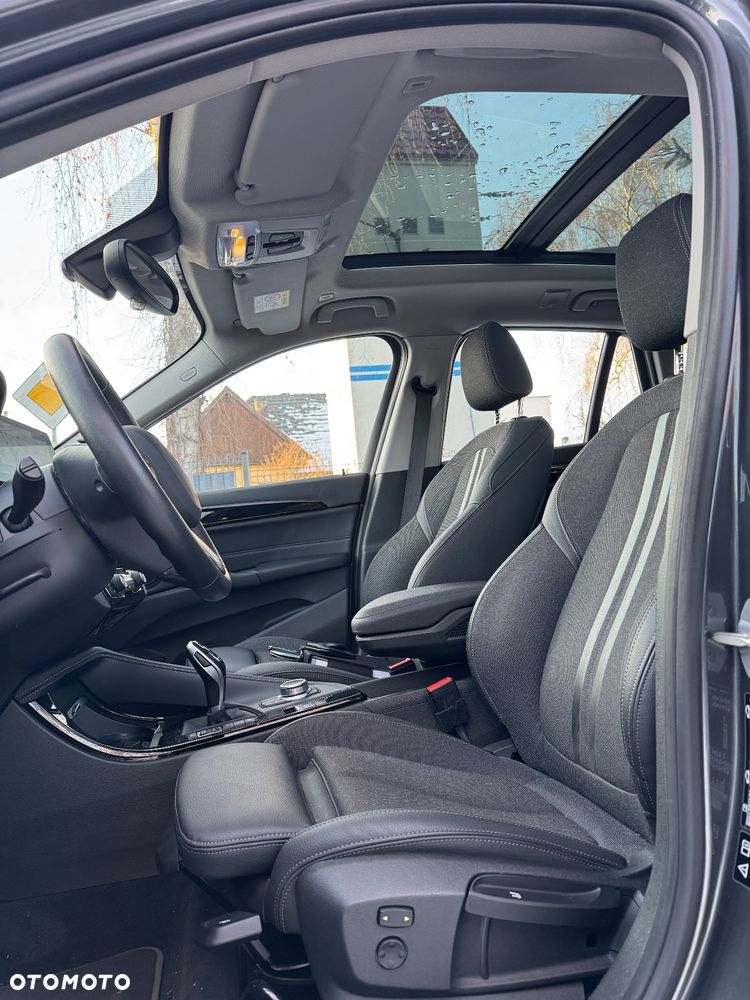 BMW X1 sDrive20d Sport Line - 6