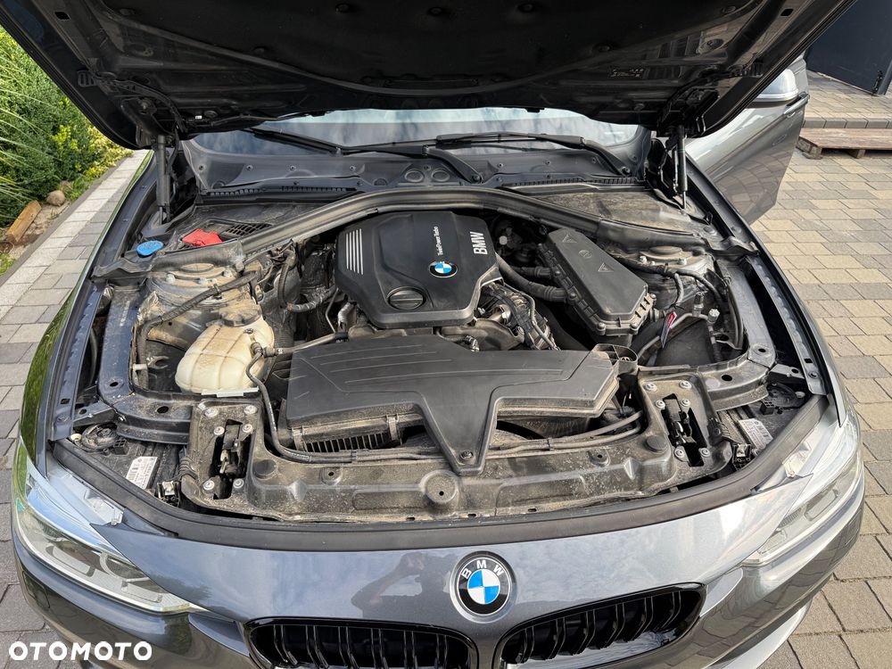 BMW Seria 3 320d Efficient Dynamics - 14