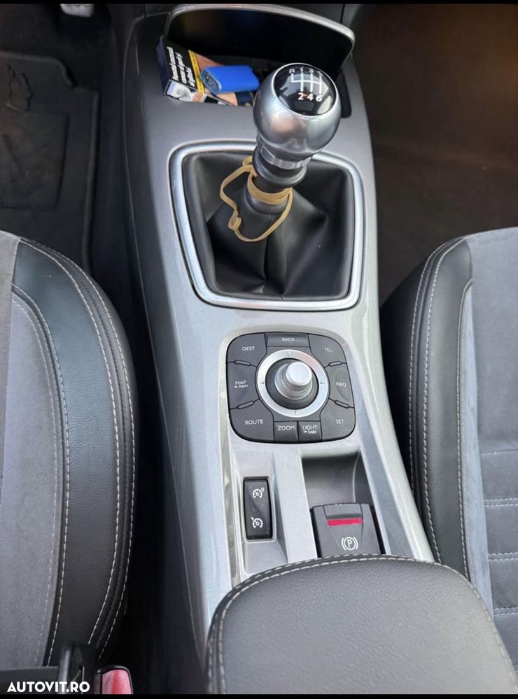 Renault Laguna Navi 2.0dCi Dynamique - 8