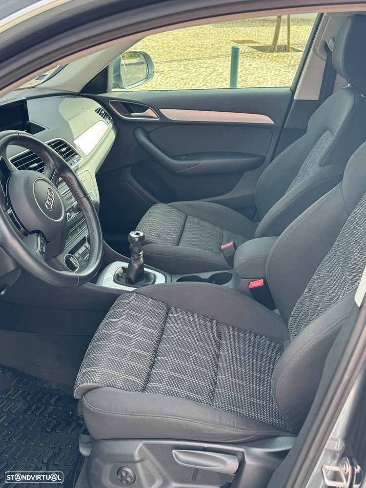 Audi Q3 2.0 TDI Sport - 9