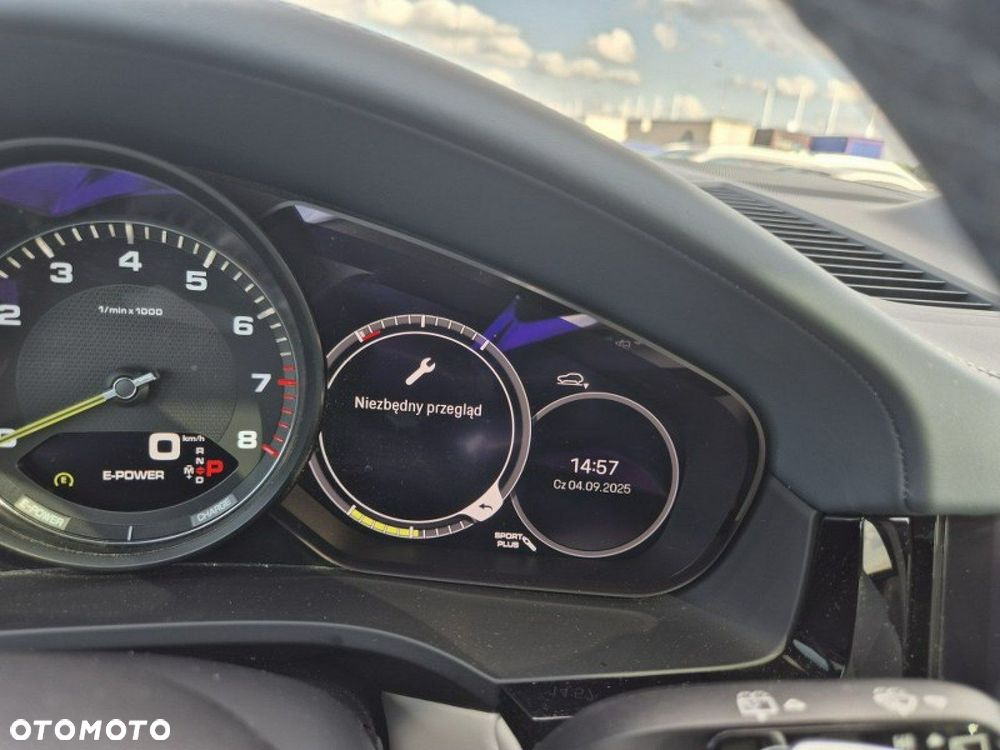 Porsche Cayenne - 19