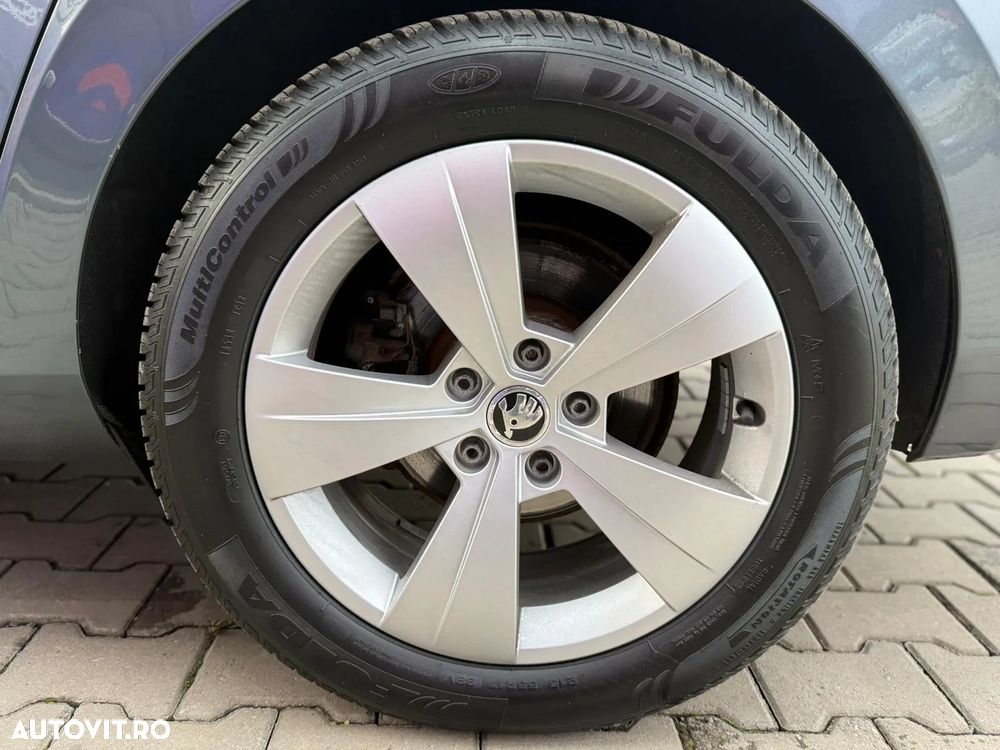 Skoda Superb 2.0 TDI DSG 4X4 Ambition - 10