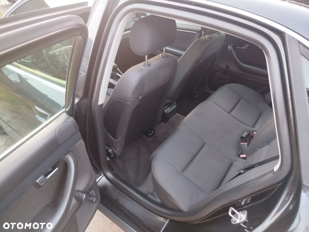 Audi A4 Limousine 1.8 T - 15