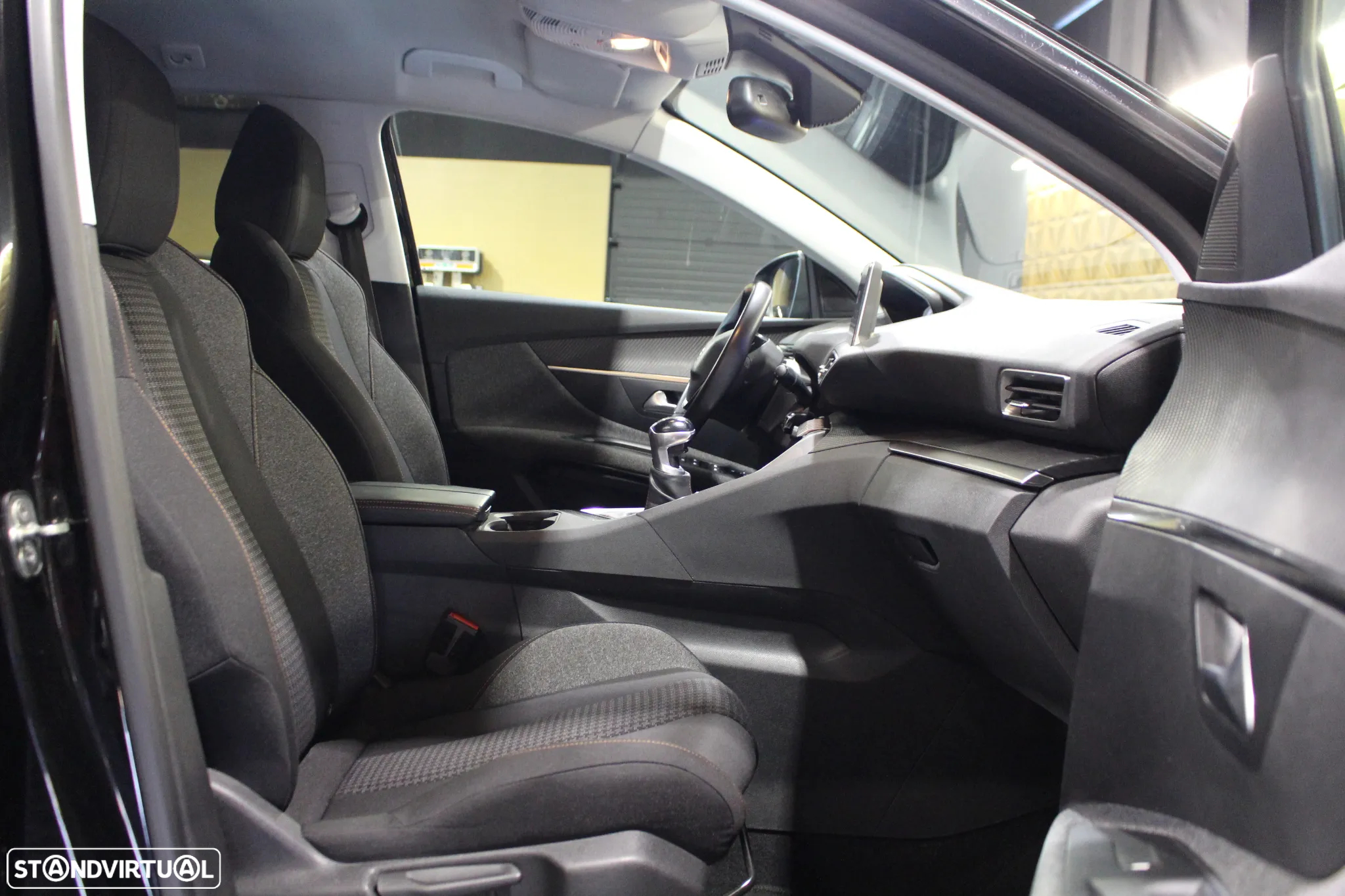 Peugeot 3008 1.5 BlueHDi Active - 14